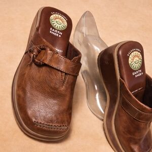 Womens Brown Leather Slip-On Clog